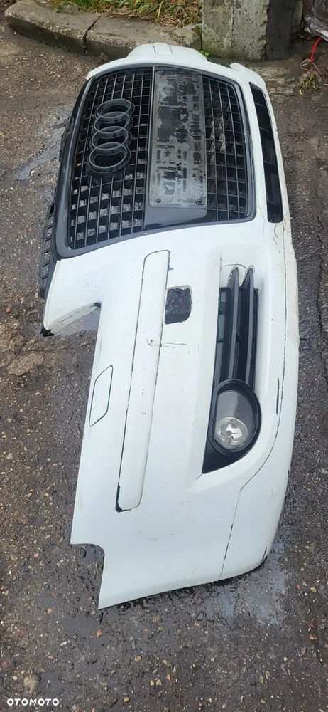 Zderzak przedni A3 8P 2005-2008 Z DUŻYM GRILEM spryski