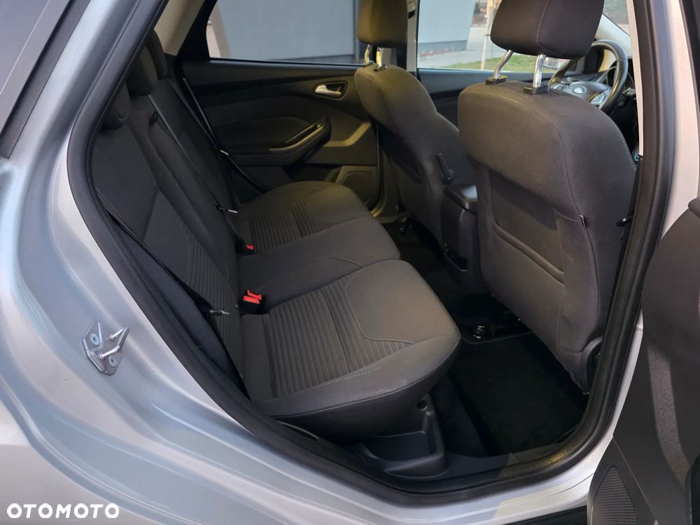 Ford Focus SW 2.0 TDCi Titanium ASS - 20