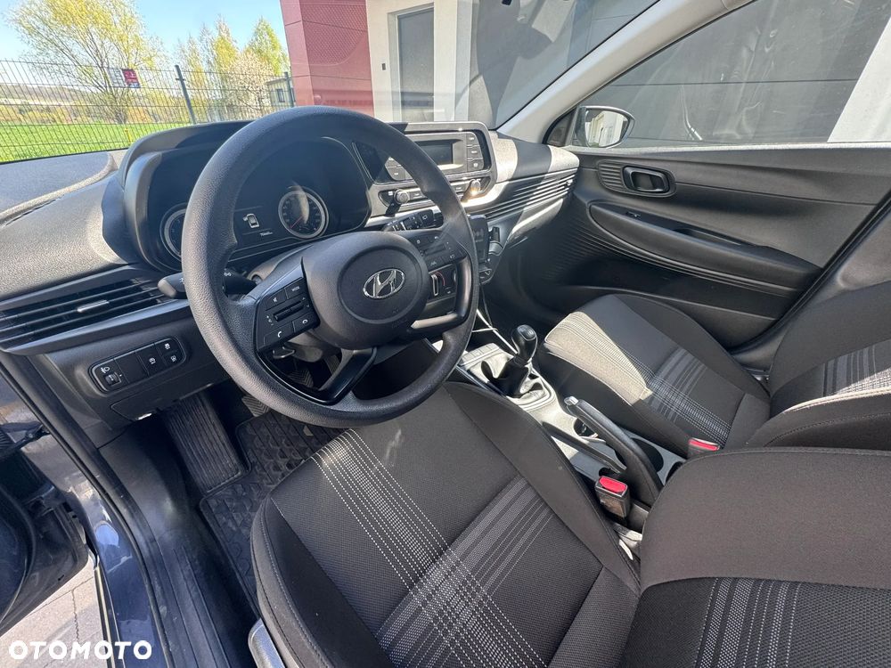 Hyundai i20 1.2 Pure - 11