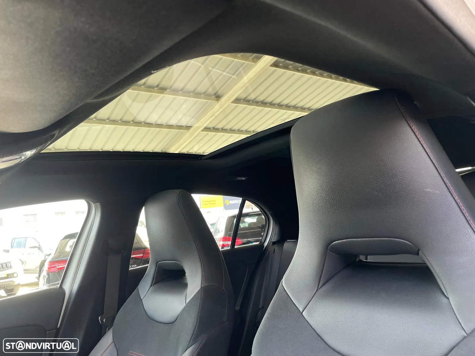 Mercedes-Benz A 180 d AMG Line - 29
