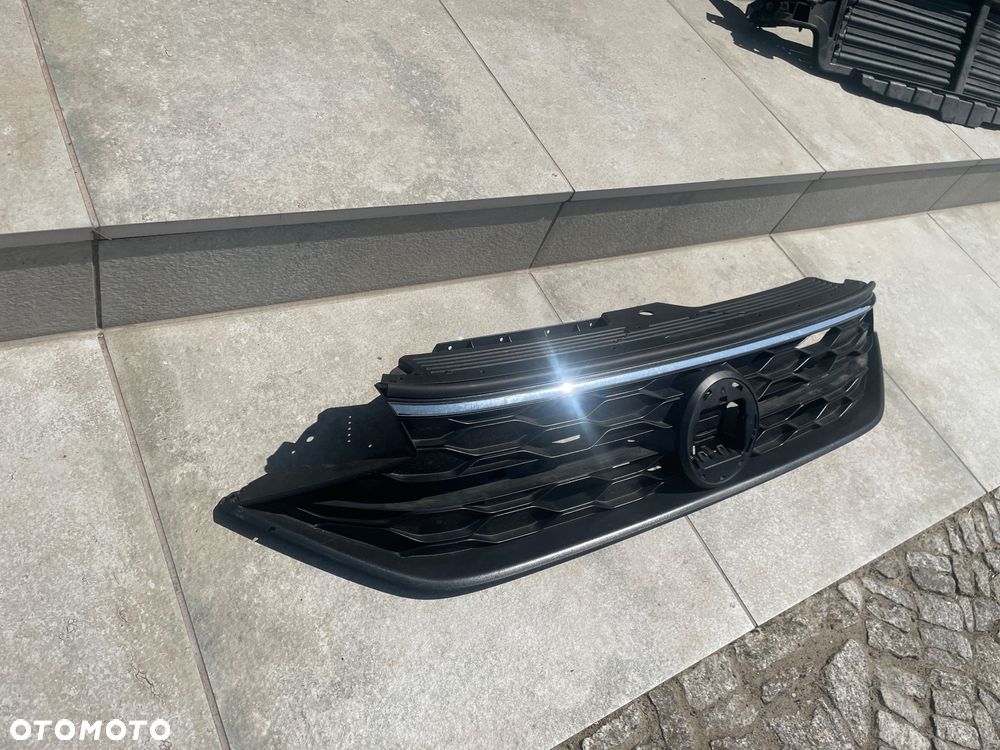 Grill atrapa chłodnicy VW Taigo R-line 2G7853655A - 6