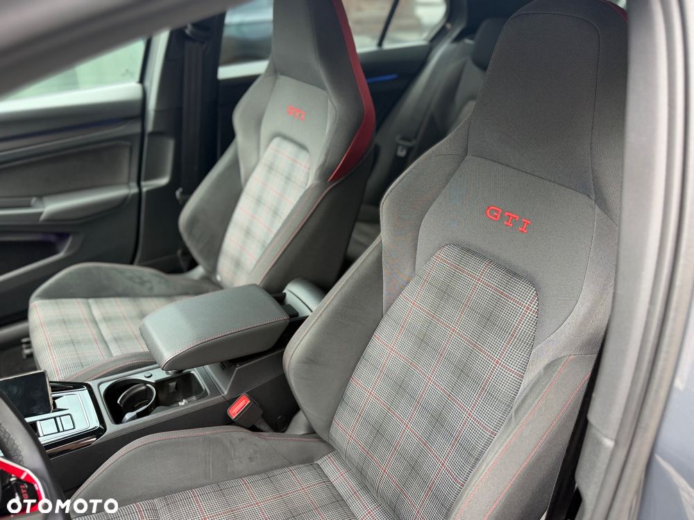 Volkswagen Golf 2.0 TSI GTI DSG - 9