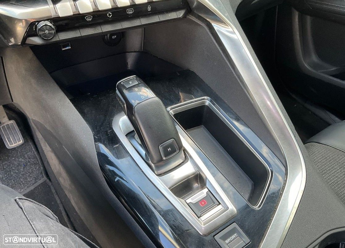 Peugeot 5008 1.2 PureTech Allure EAT8 - 9