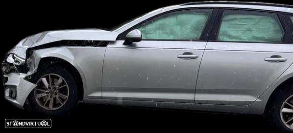 Audi A4 Avant 2.0 TDI Advance - 5