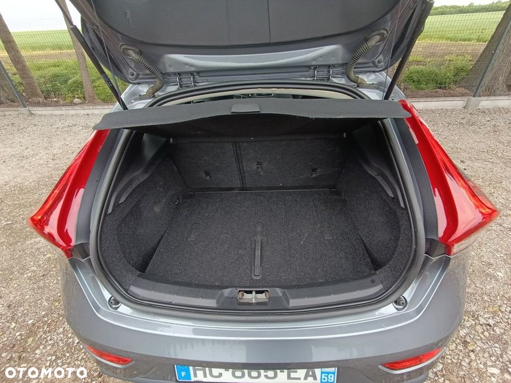 Volvo V40 - 15