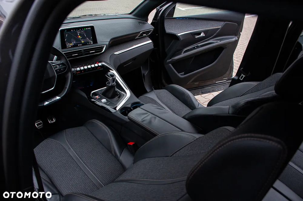 Peugeot 3008 PureTech 130 Stop & Start GPF Allure Business-Paket - 25