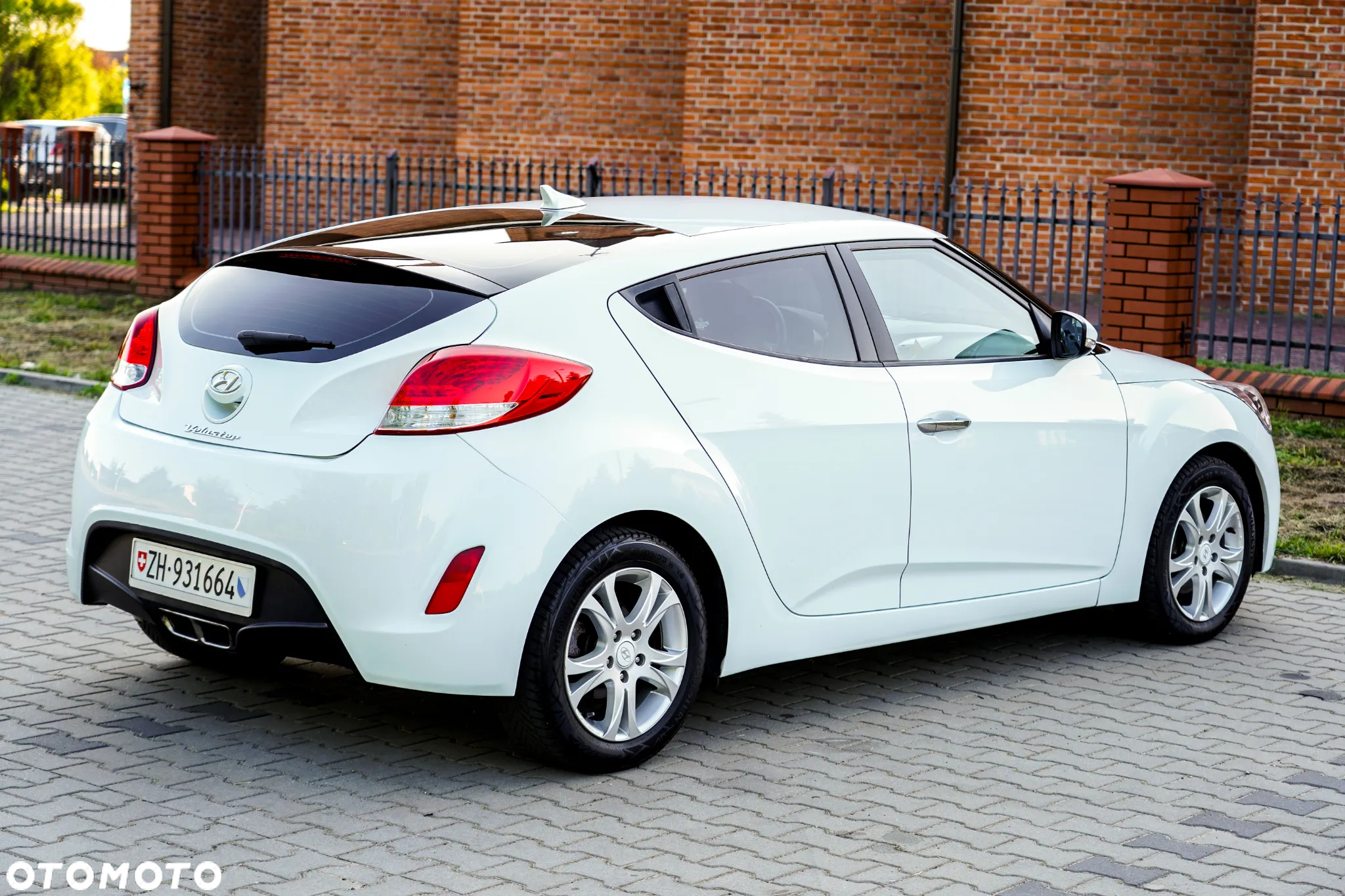 Hyundai Veloster 1.6 blue Premium - 13