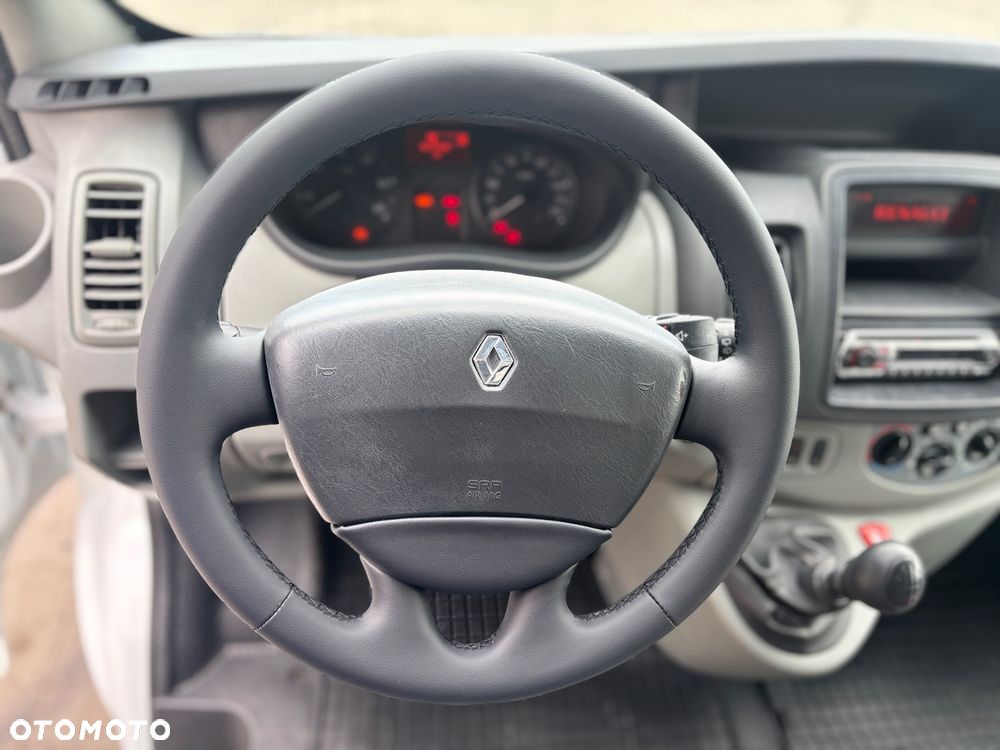 Renault Trafic - 8
