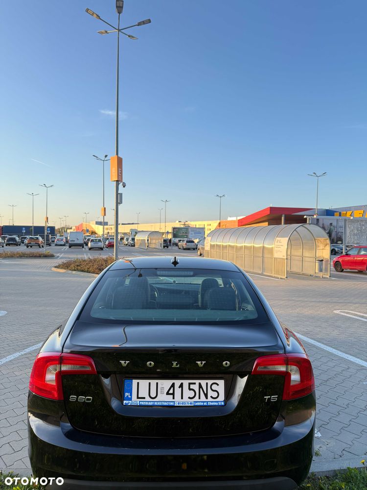 Volvo S60 2010 photo 5