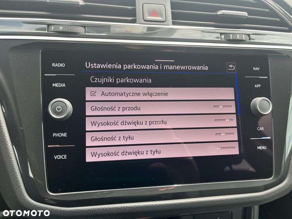 Volkswagen Tiguan - 27