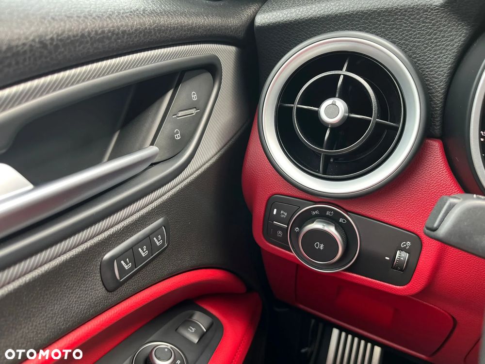 Alfa Romeo Stelvio - 23