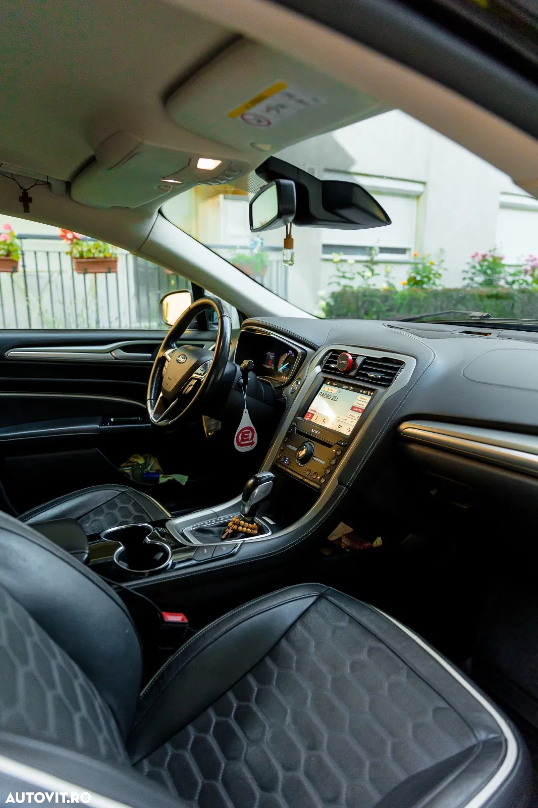 Ford Mondeo 2.0 HEV Vignale - 10