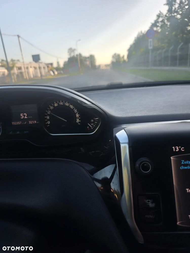 Peugeot 208 1.2 PureTech Active - 24