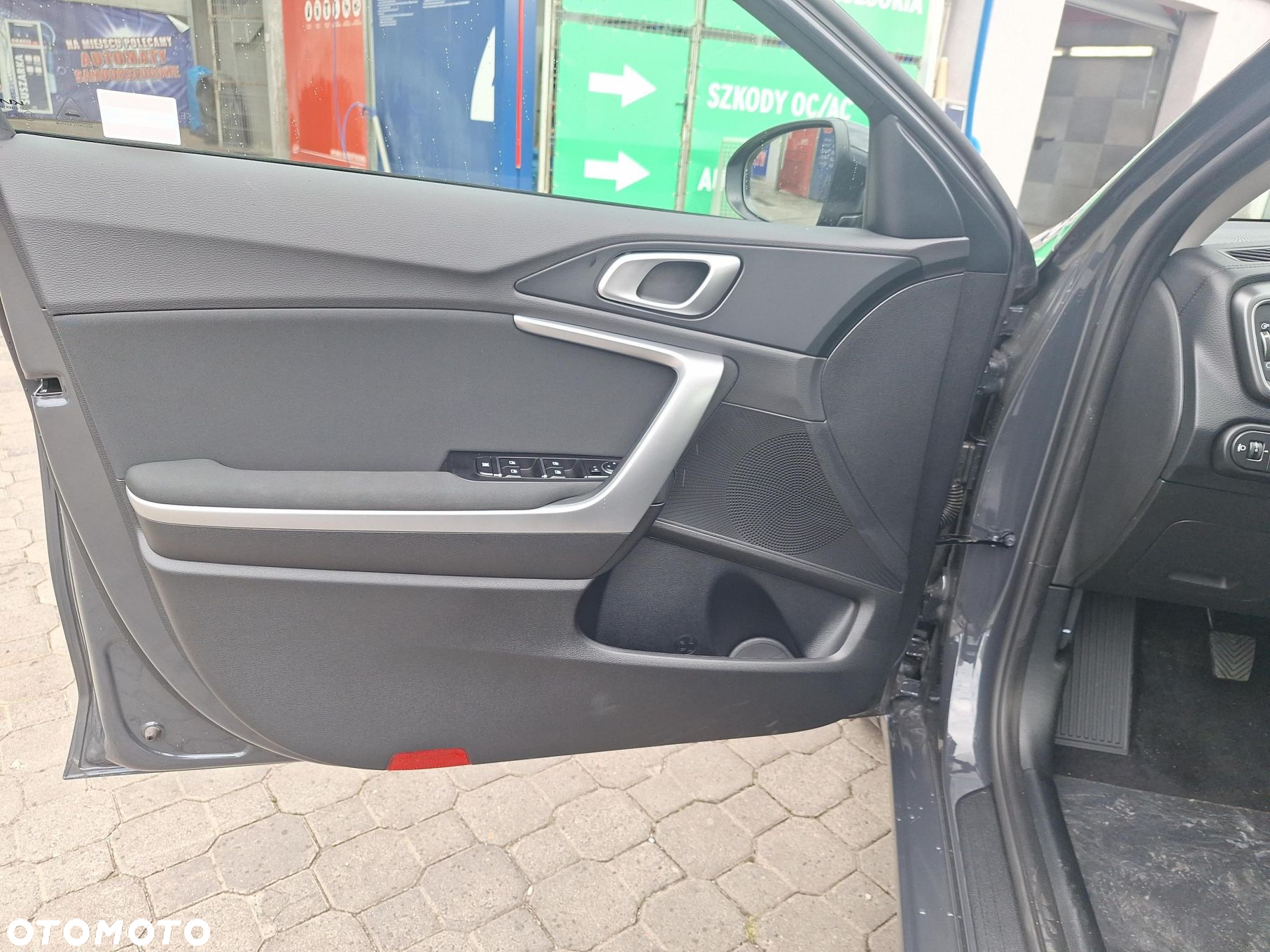 Kia Ceed 1.5 T-GDI M - 9