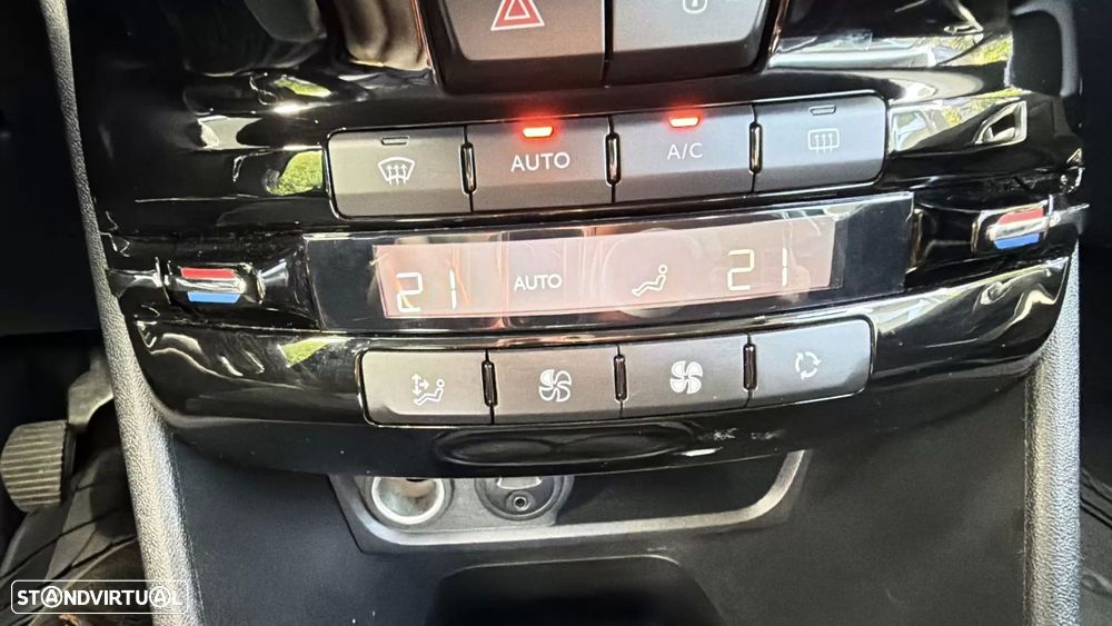 Peugeot 2008 BlueHDi 100 Allure - 18