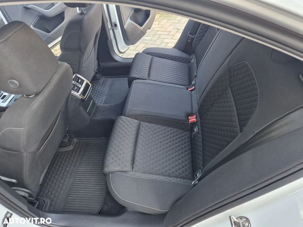 Skoda Superb 2.0 TDI DSG Ambition - 9