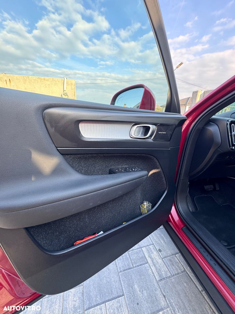 Volvo XC 40 D3 AWD Momentum Pro - 29