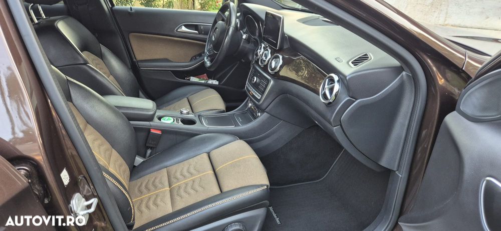 Mercedes-Benz GLA 200 d 4MATIC Aut. - 18