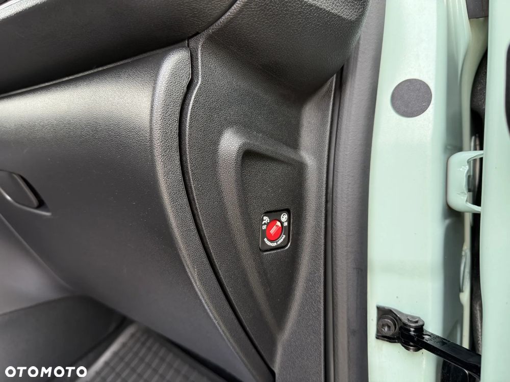 Citroën C3 Pure Tech 110 S&S EAT6 SHINE - 29