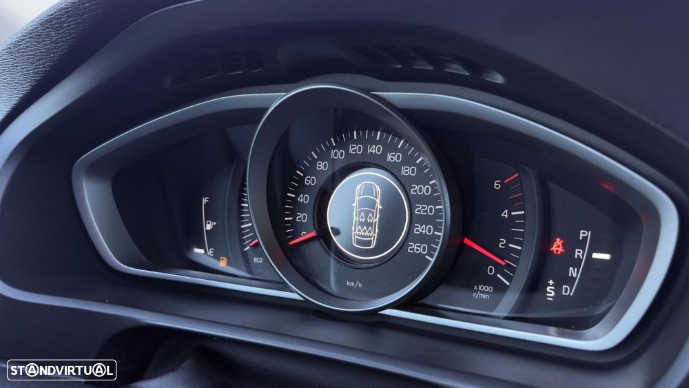 Volvo V40 - 22