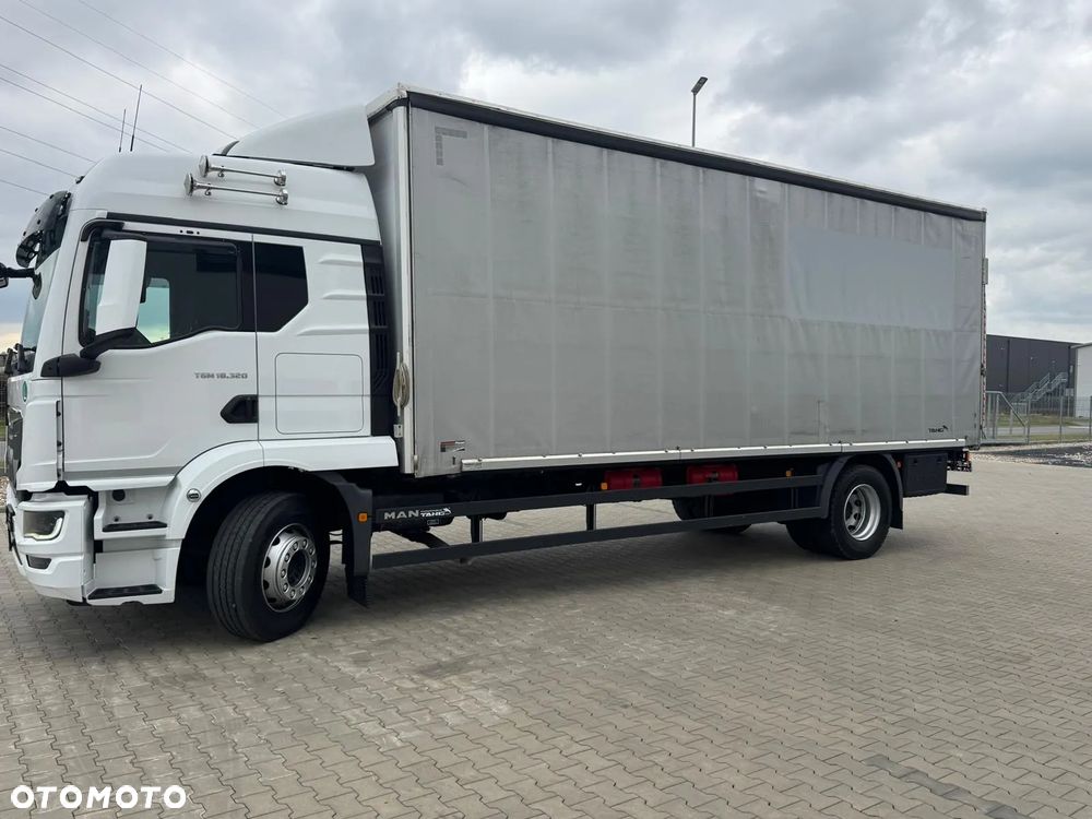 MAN 18.320/ 2020r/ 320Tykm/ 19 PALET/ 9800kg ŁADOWNOŚĆ / SERWISOWANY/ NISKI PRZEBIEG/ WINDA/  SPROWADZONY SERWIS NIEMCY - 5
