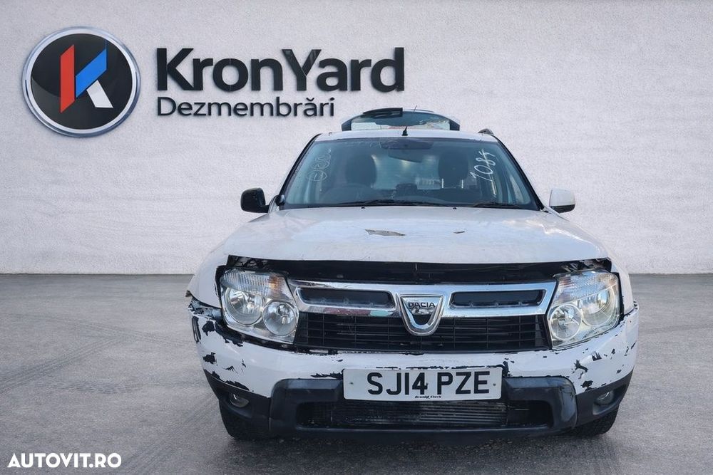 Bara fata Dacia Duster 2010 - 2013 ALB (1084) Diesel model fara spalatoare far VEZI POZE - 5
