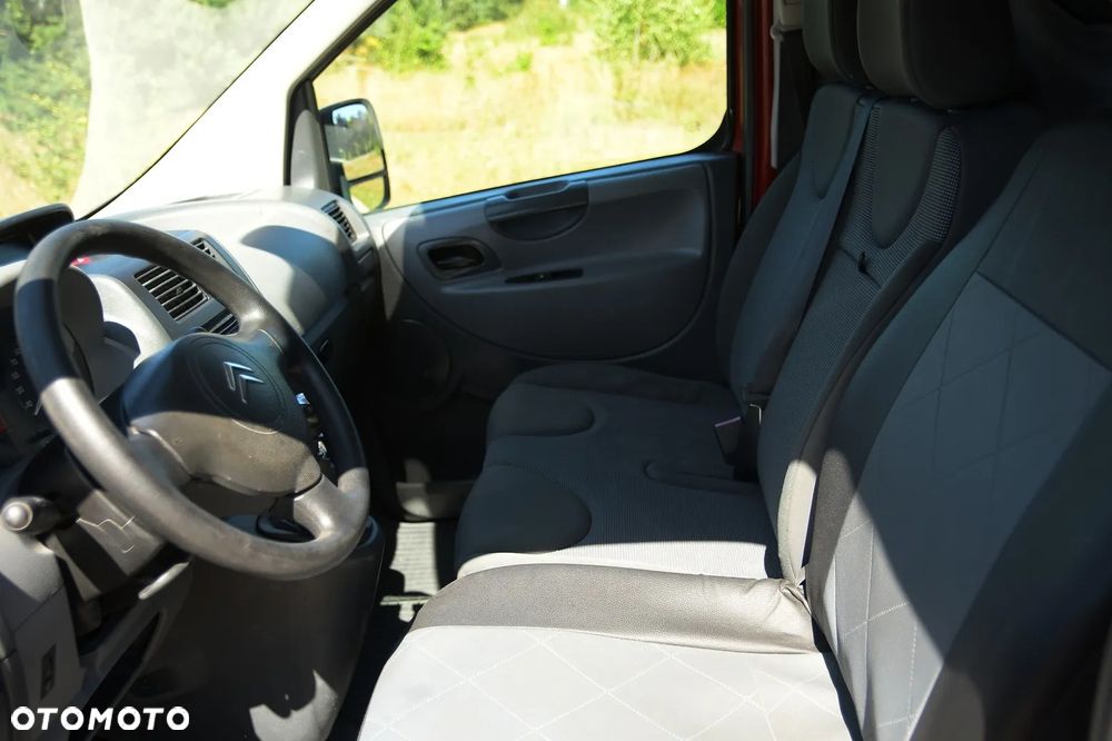 Citroën JUMPY/SCUDO/EXPERT/LONG/ 2.0 HDI / ZDROWY BEZ KOROZJI/ PODGRZEWANE FOTELE/KLIMATYZACJA/BOGATO WYPOSAZONY - 23