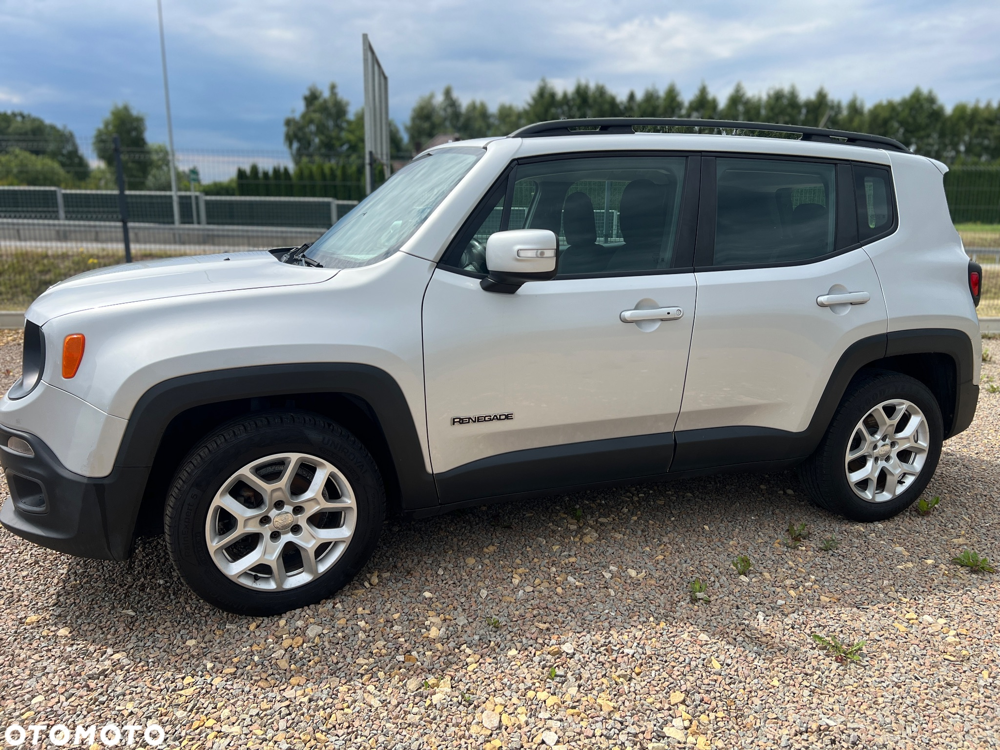 Jeep Renegade 1.4 MultiAir Longitude - 13