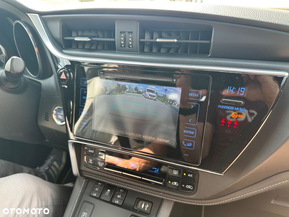 Toyota Auris Hybrid 135 Premium - 9