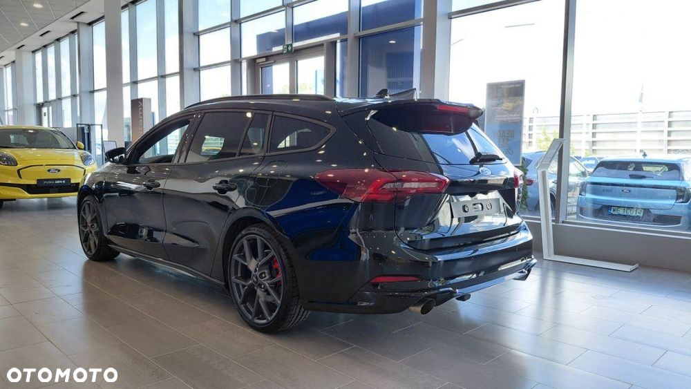 Ford Focus - 4