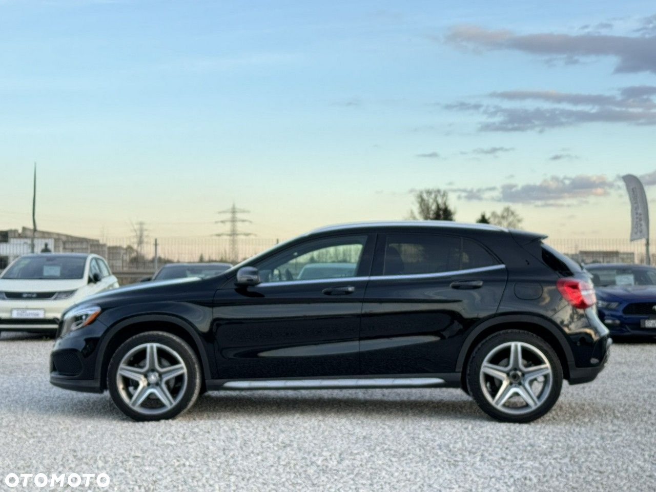 Mercedes-Benz GLA - 7