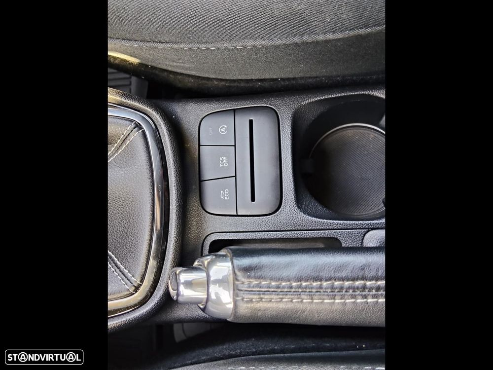 Ford Fiesta 1.0 EcoBoost Titanium - 22