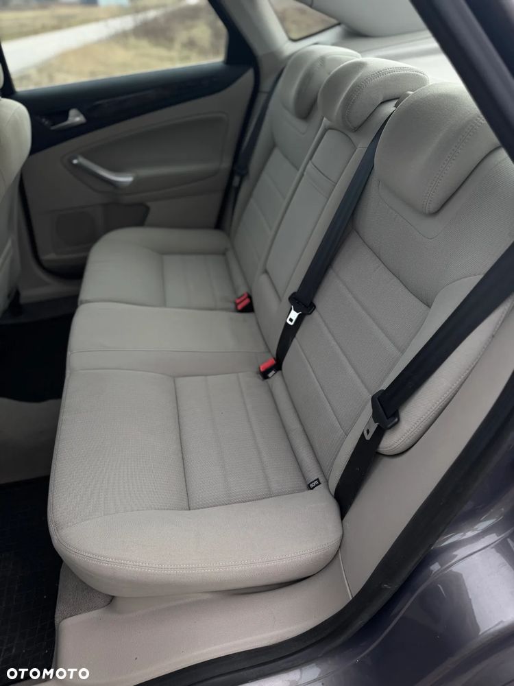 Ford Mondeo 2.0 FF Trend - 9