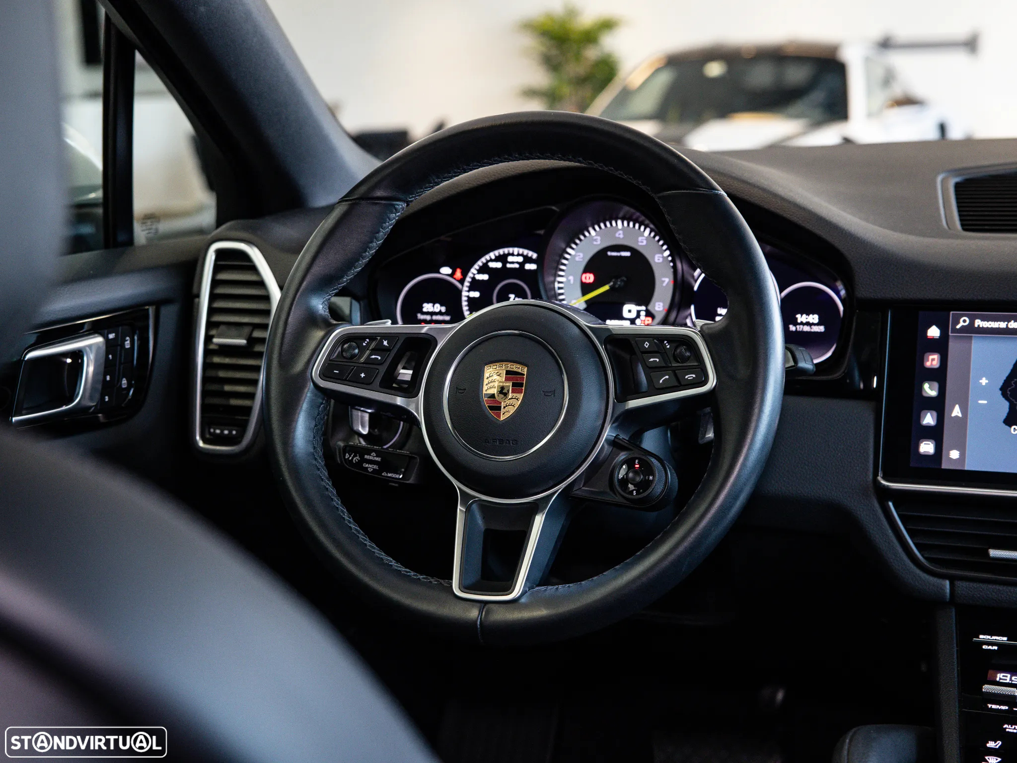 Porsche Cayenne Coupé E-Hybrid - 42