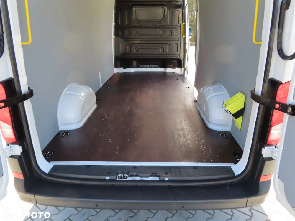 Volkswagen Crafter 35 BiTDI 2.0 177 KM AUTOMAT 8-Mio Furgon Blaszak L4H2 LONG MAX 4300 mm, Rozstaw Osi 4490 mm, Ładowność 1152 Kg GWARANCJA PRODUCENTA Stan Wizualny I Techniczny NOWY Tak Jak Z Taśmy Produkcyjnej Gotowy Dostępny OKAZJA POLECAM - 19