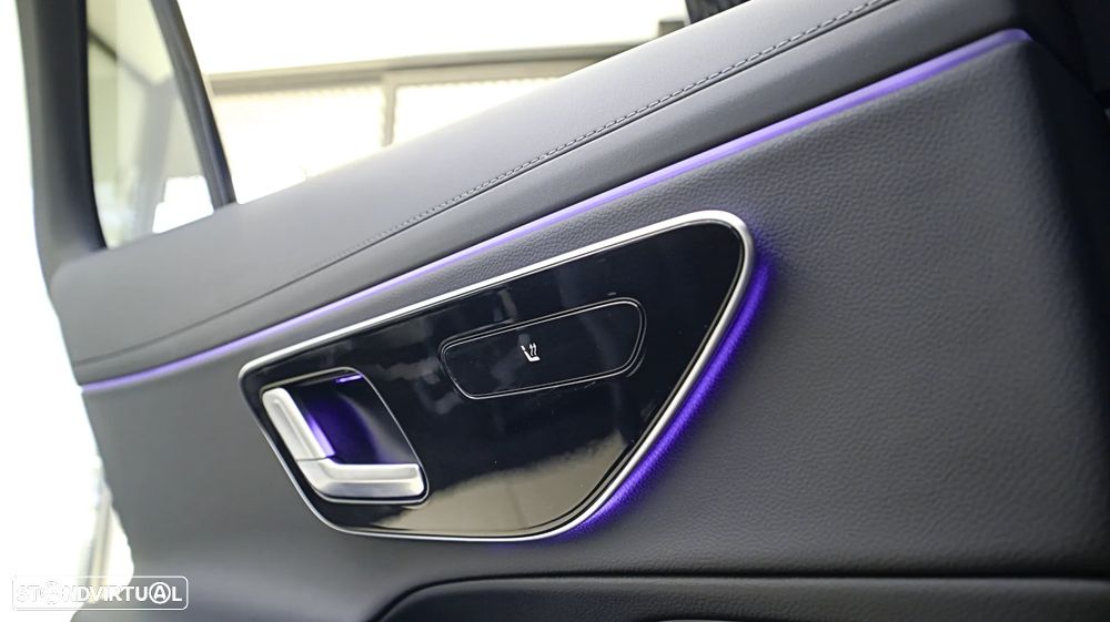 Mercedes-Benz E 300 e Station - 17