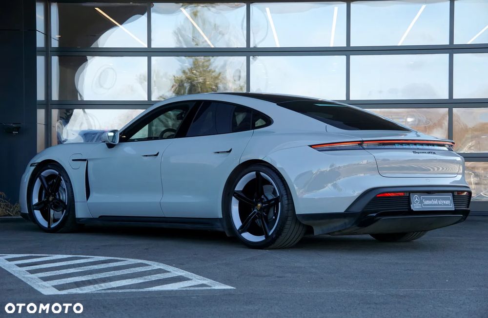 Porsche Taycan GTS - 6