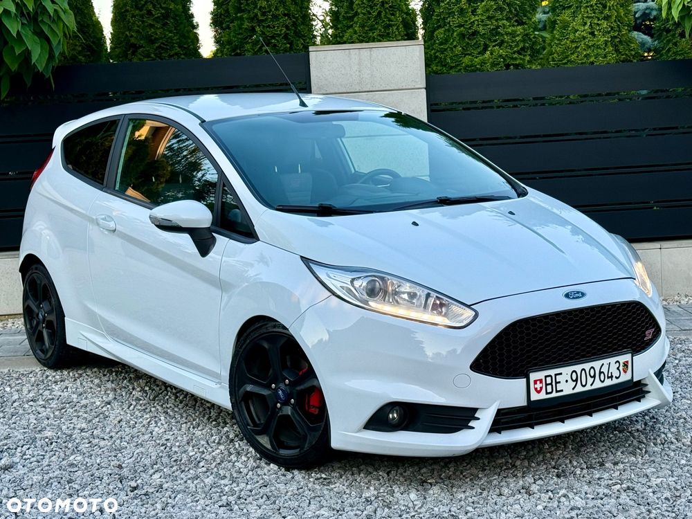 Ford Fiesta 1.6 EcoBoost ST - 6