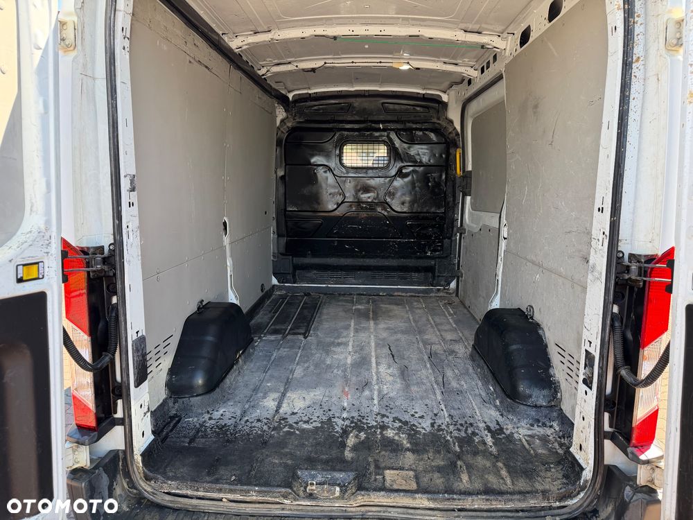 Ford Transit - 9