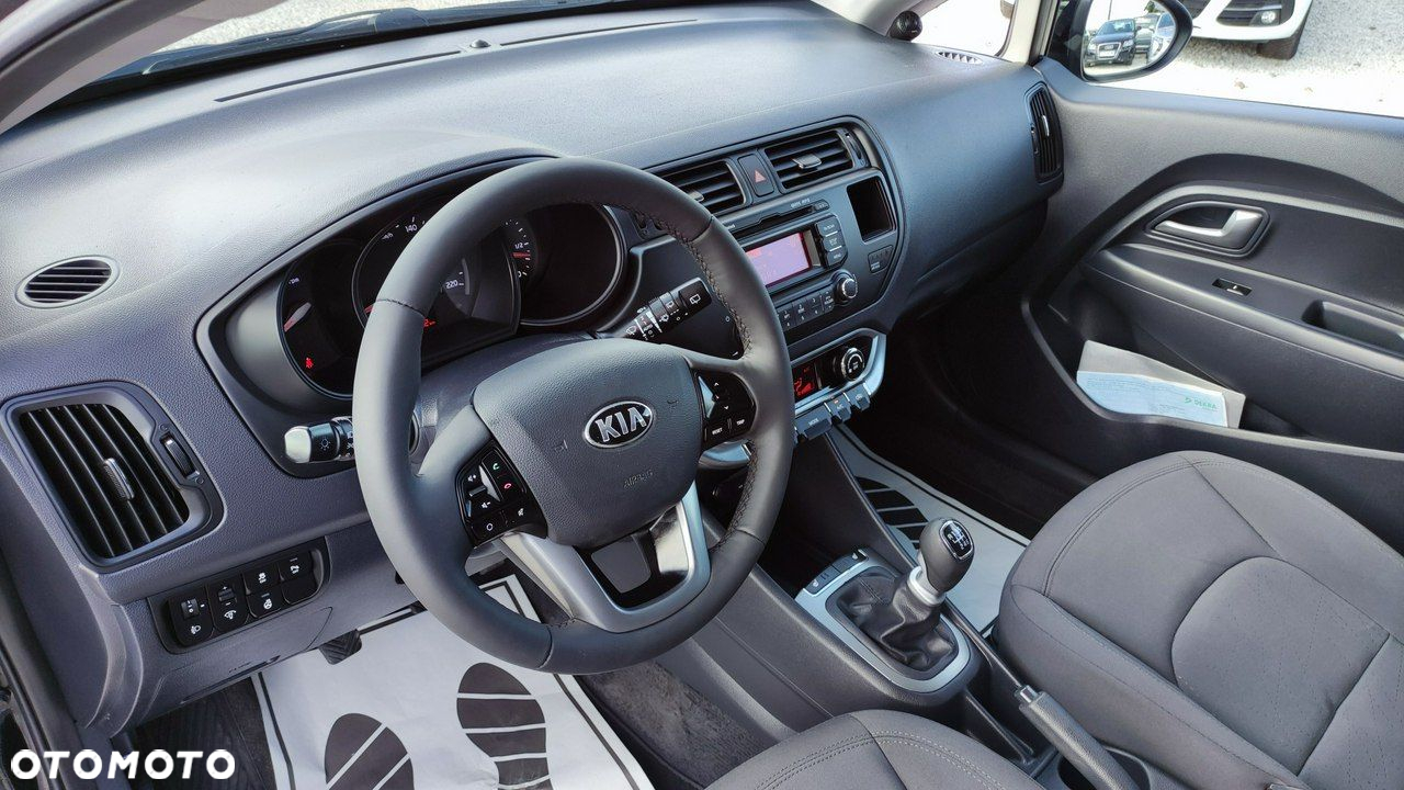 Kia Rio - 28