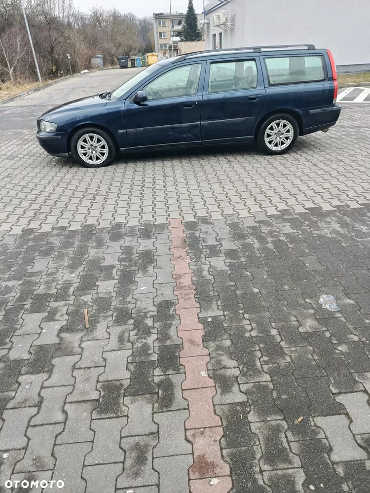 Volvo V70 D5 AWD Automatik Comfort - 3