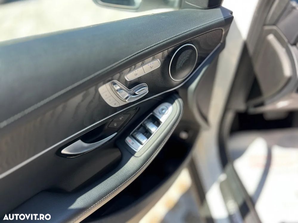 Mercedes-Benz GLC 300 d 4MATIC - 12