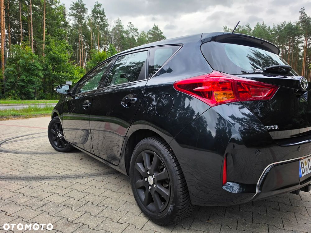 Toyota Auris 1.6 VVT-i Executive - 7