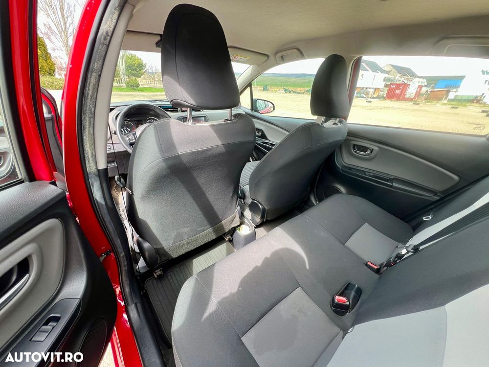 Toyota Yaris 1.5 L CVT Dynamic - 9
