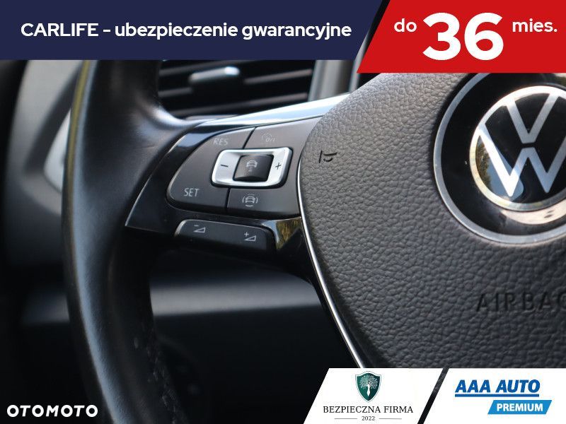 Volkswagen T-Roc - 19