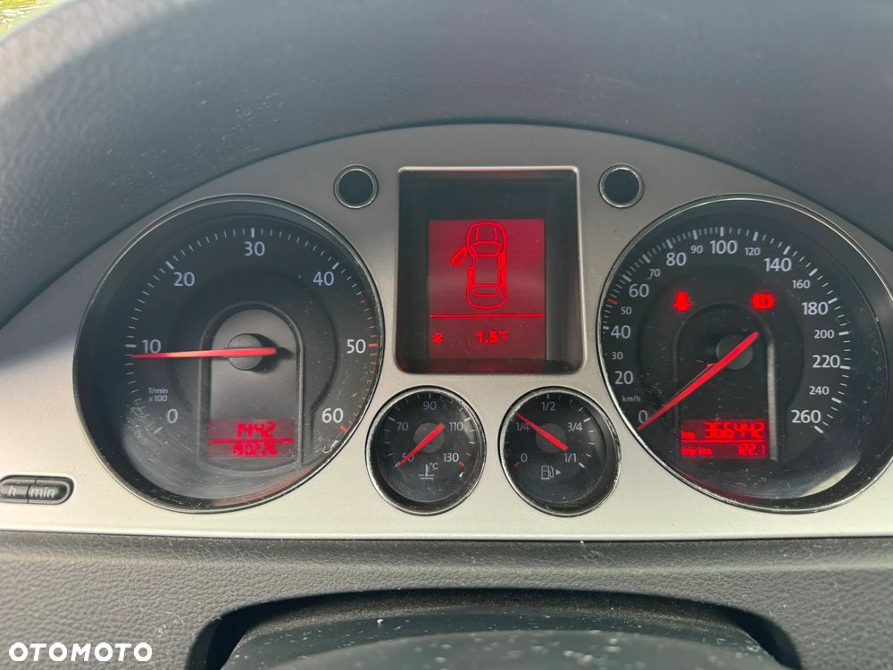 Volkswagen Passat 1.9 TDI Comfortline - 8