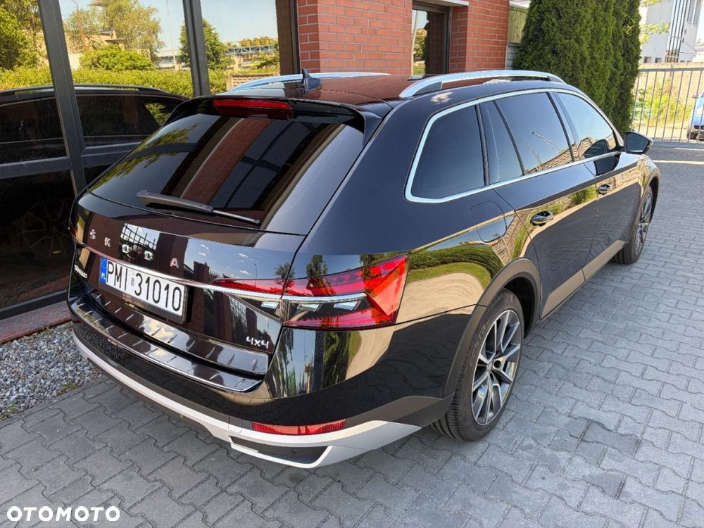 Skoda Superb 2.0 TDI SCR 4x4 Scout DSG - 4
