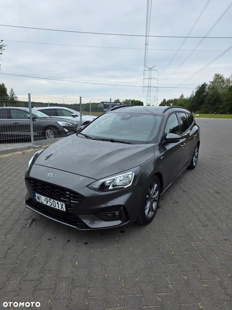 Ford Focus 1.0 EcoBoost Hybrid ST-LINE - 2