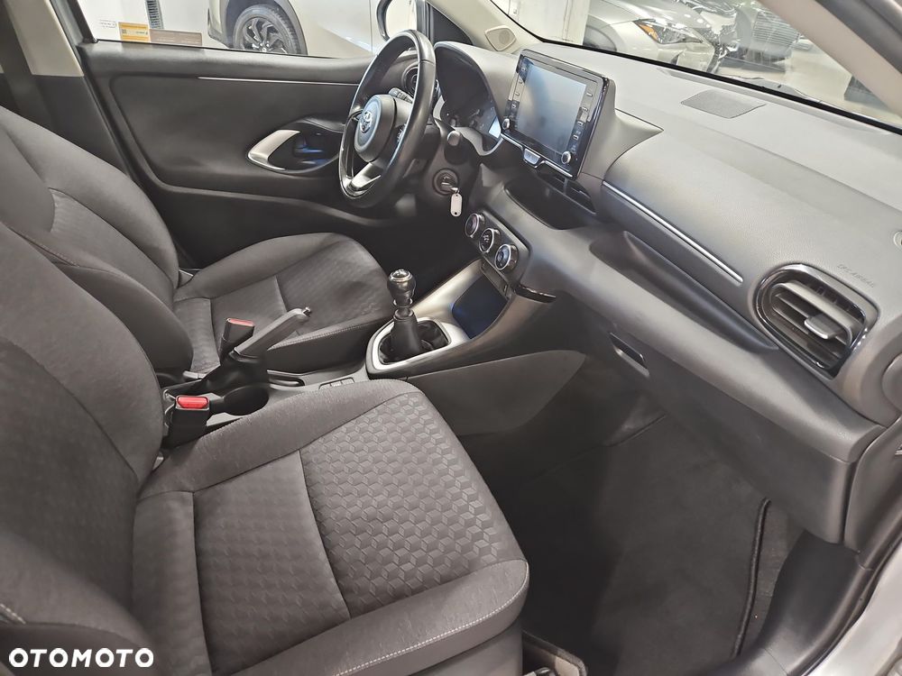 Toyota Yaris - 10