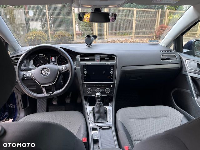 Volkswagen Golf - 4